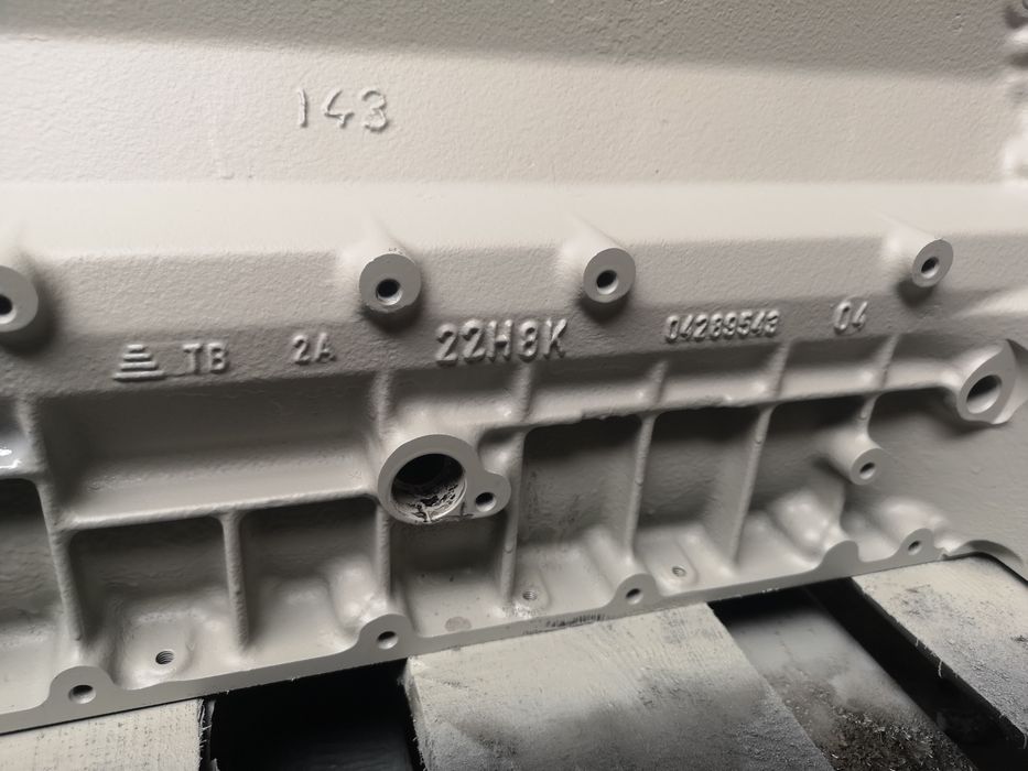 Słupek silnika fendt 820