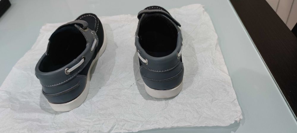 Sapatos menino como novos, tamanho 30