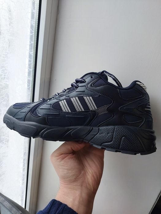 Чоловічі зимові кросівки Adidas Gore-tex