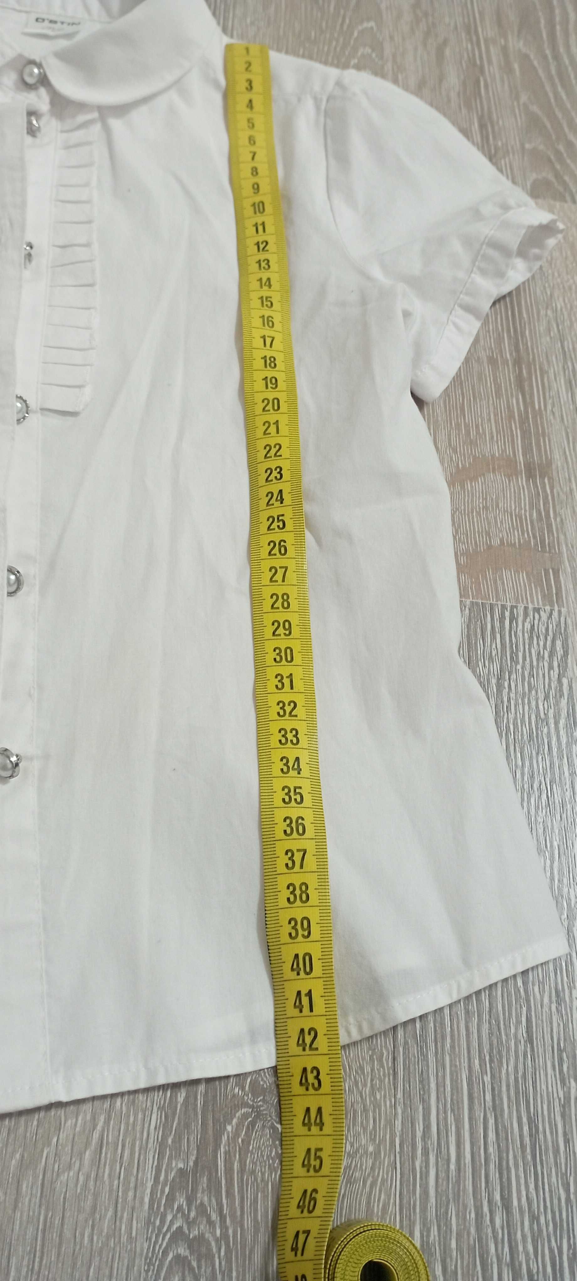 Блузка нова на дівчинку 122см.