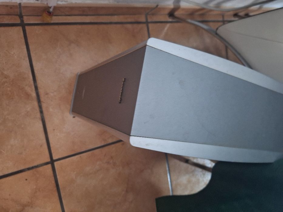Sistema de som para sala ou outro lugar