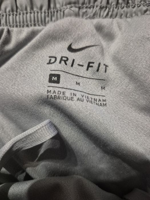 Spodenki spodnie krótkie damskie kobieta kobiece nike rozmiar S