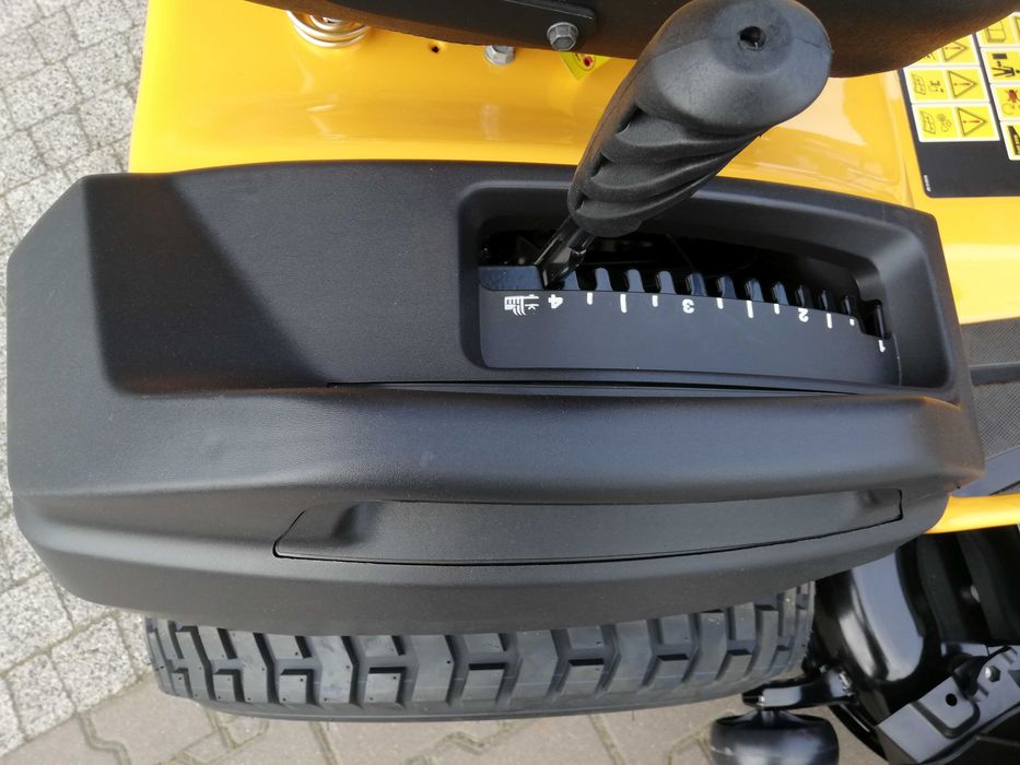 Traktor ogrodowy Cub Cadet XT3QS127 Kawasaki 22KM blokada dyferencjału