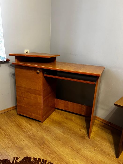 BIURKO brązowe lakierowane