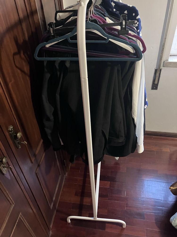 Cabide de quarto branco
