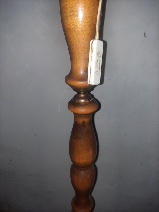 Stara lampa stojąca z prl