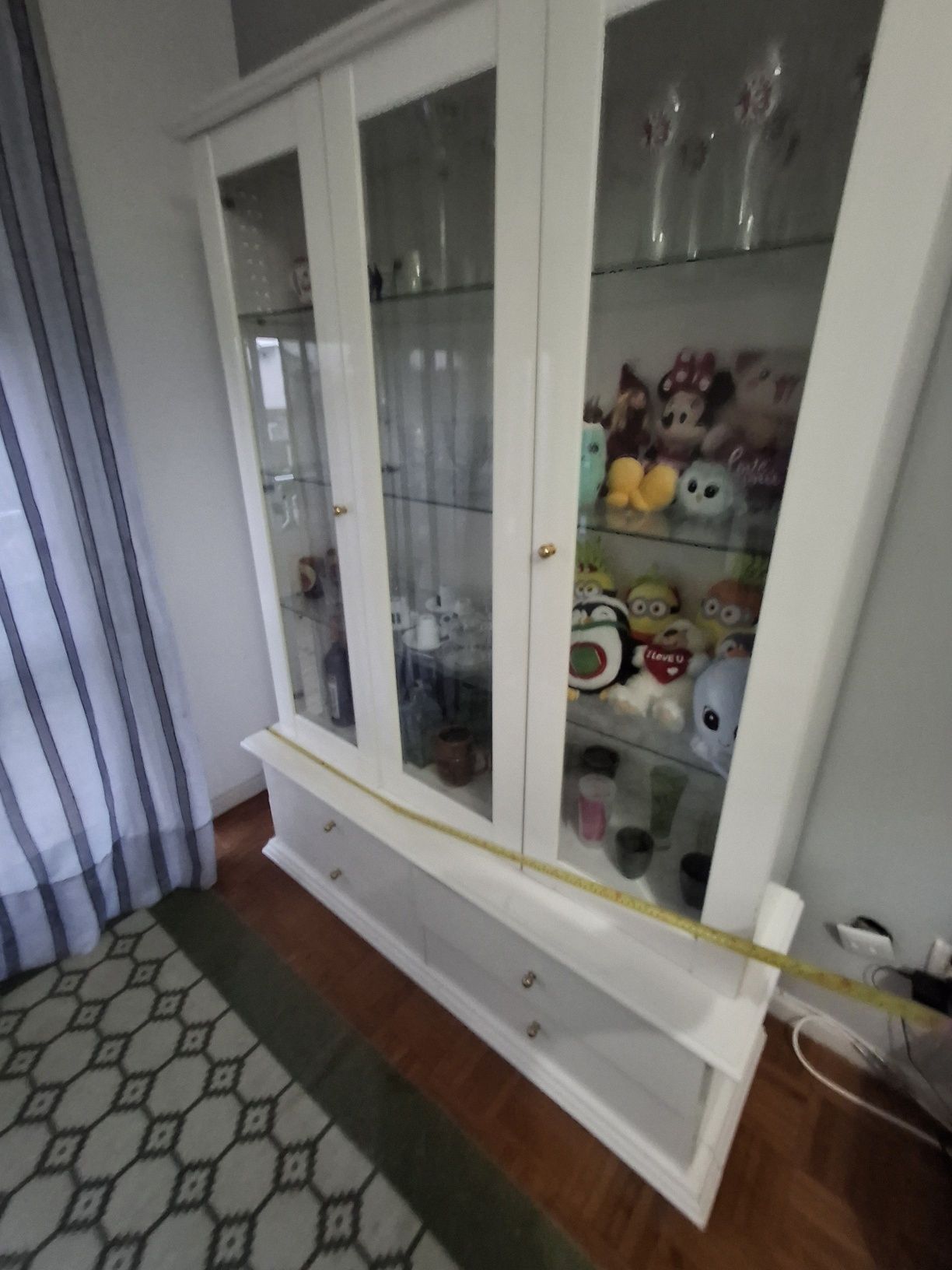 Moveis de sala com cristaleira