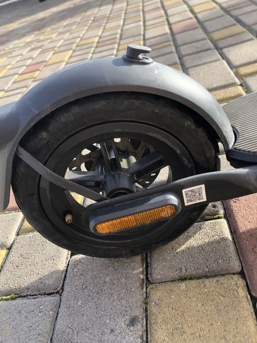 Продається елетро самокат xiomi