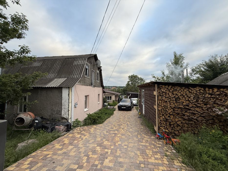 Продам Будинок (2 будинки!) смт. Борова, Київська обл.