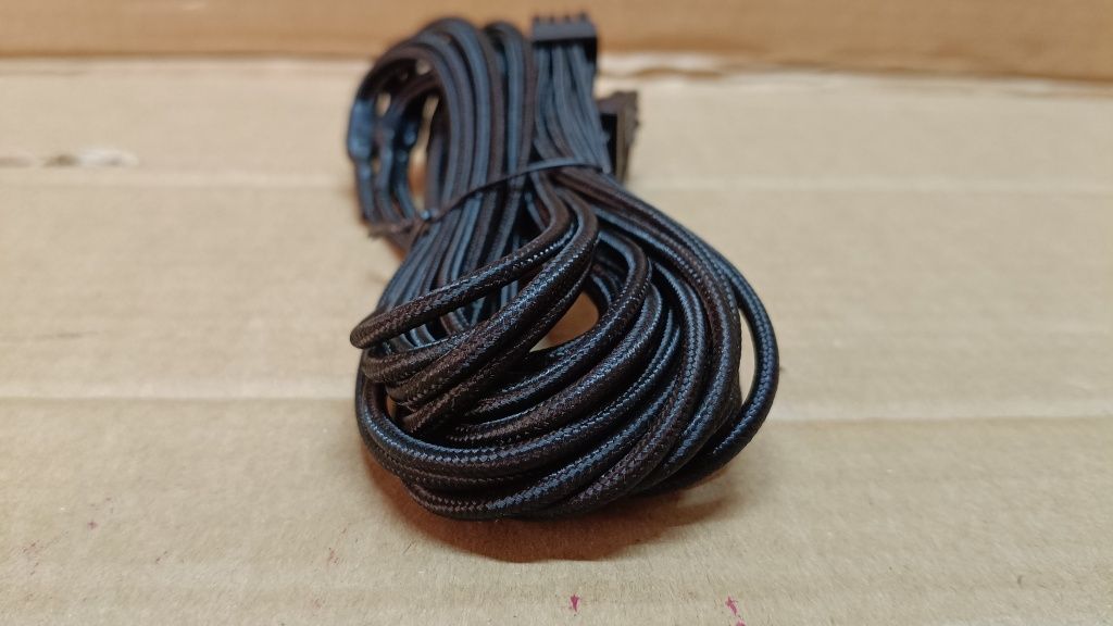 CORSAIR  Premium Kable PCIe z pojedynczą osłoną