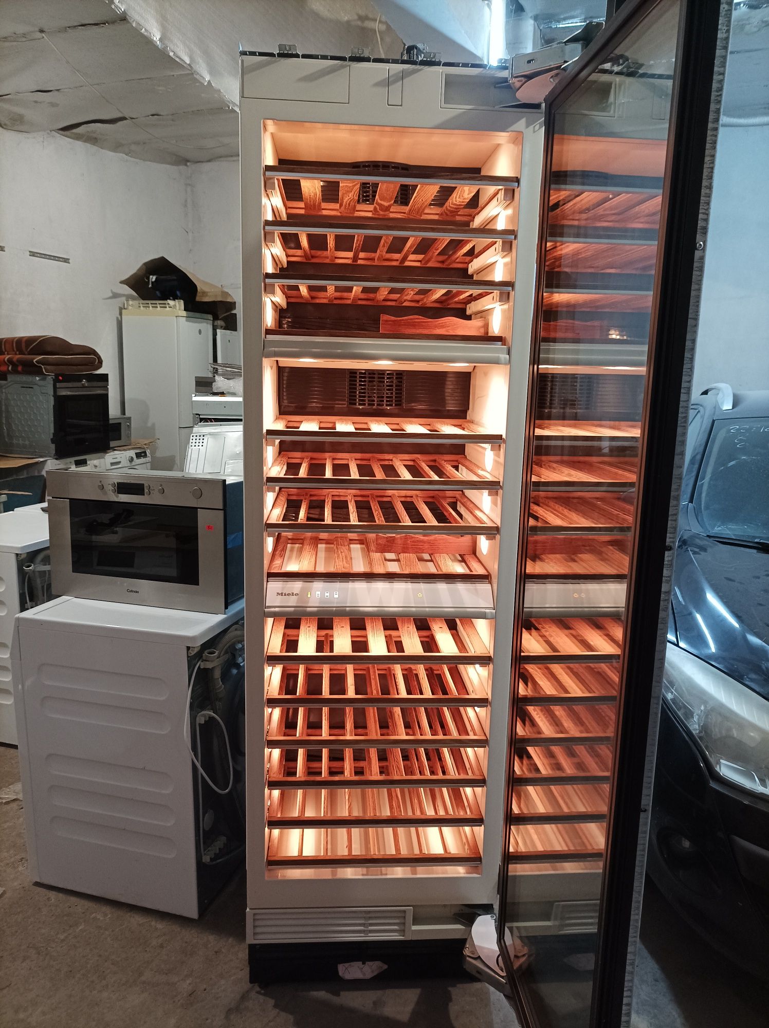 Холодильник для вина Miele KWT 1611 VI/ під забудову