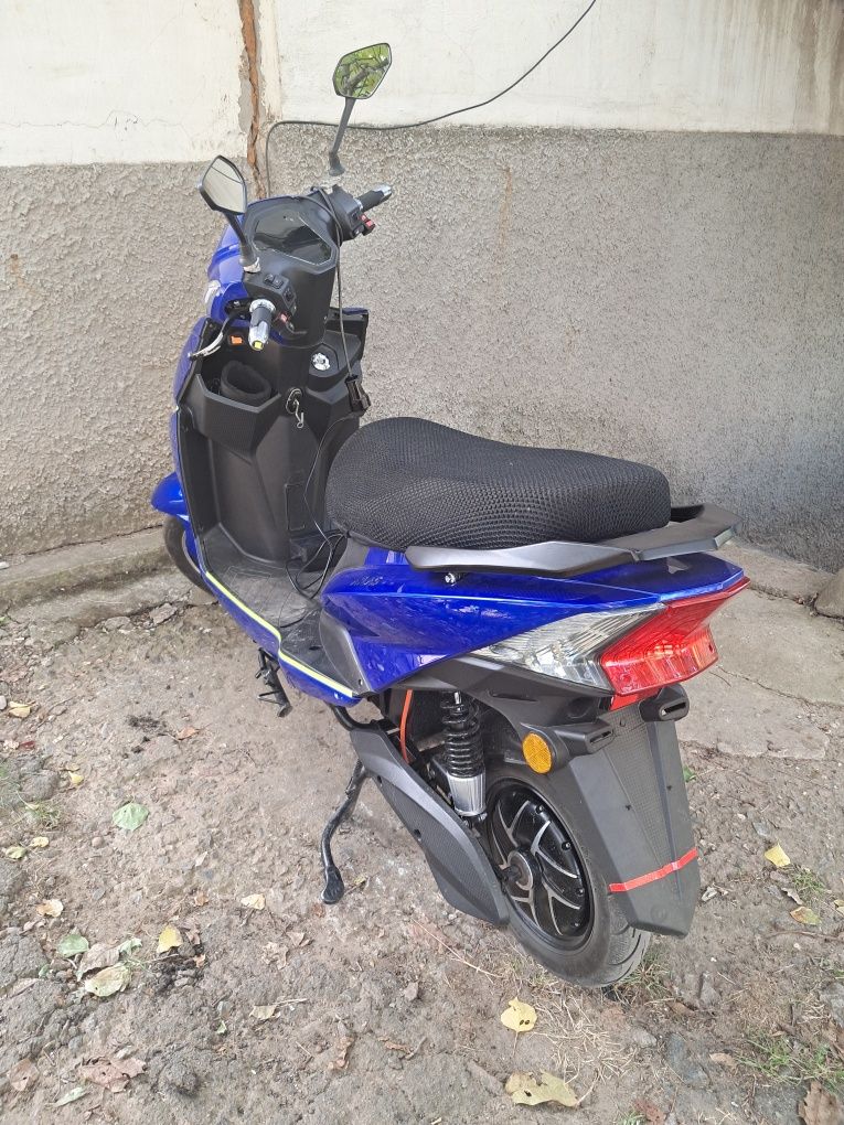 Электроскутер Atlas Spider Lithium Blue