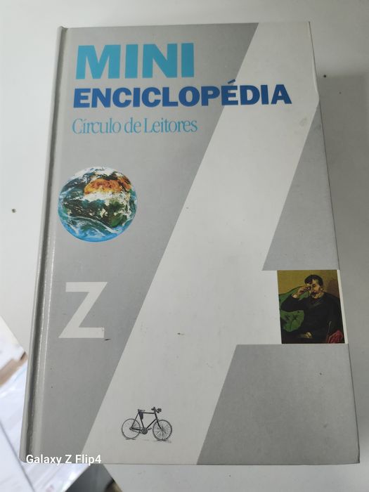 Vários livros de diversos temas.