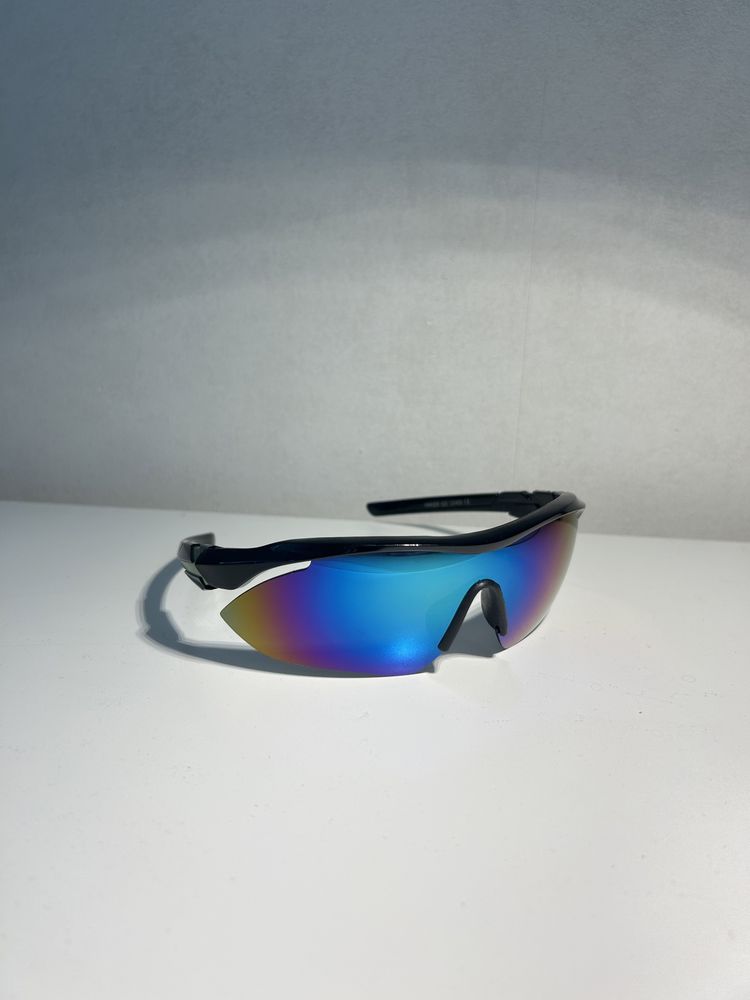 okulary przeciwsloneczne sportowe