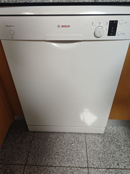 Máquina Lavar Loiça BOSCH Silence Plus
