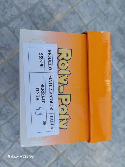 Mocassins menino em pele