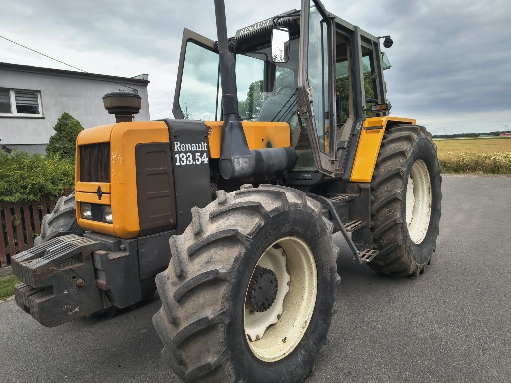 Renault 133.54, obciążniki,klimatyzacja,bdb stan nie 14, case,Zetor