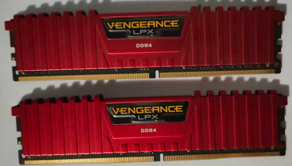 RAM Corsair Vengeance LPX 16GB (2x8GB) 3000MHz CL15 czerwony