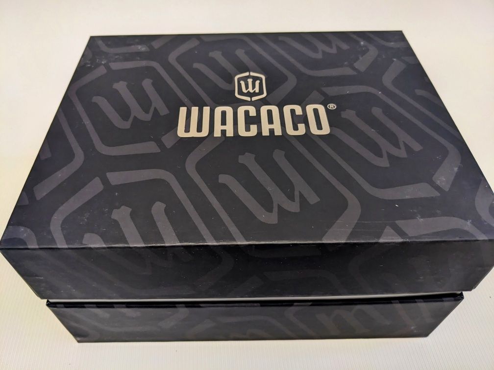 Портативна еспресо машина Picopresso від WACACO® з чохлом