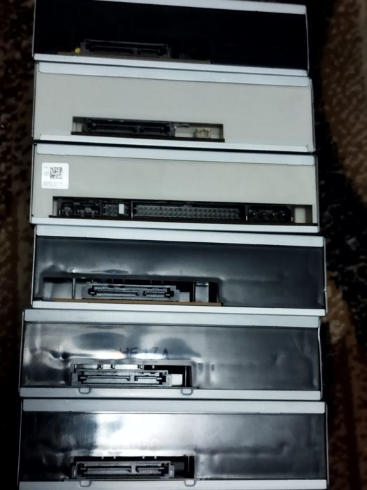 Zestaw napędów DVD