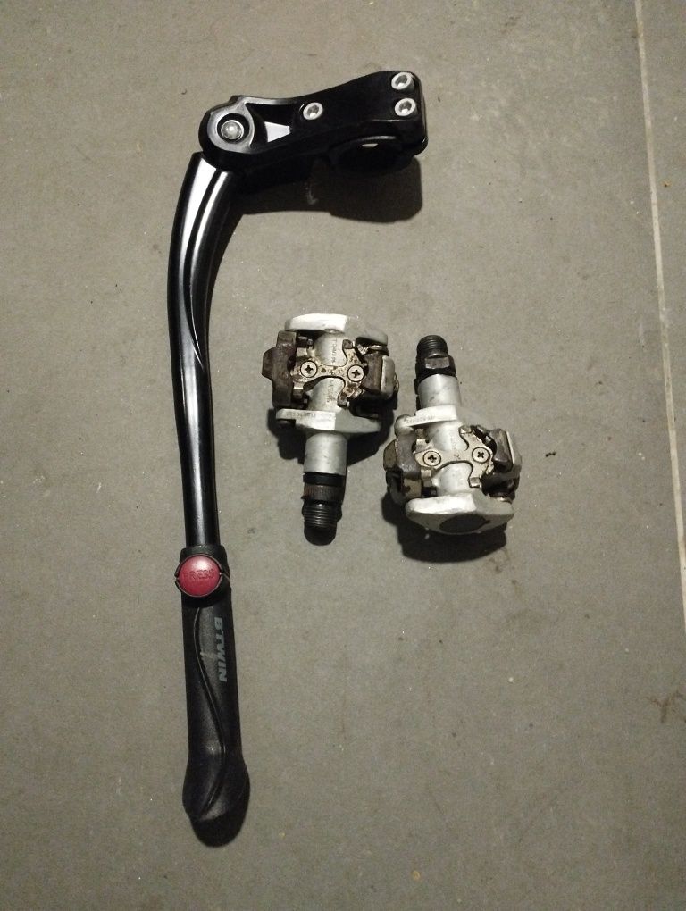 Pedais de encaixe Shimano + Descanso bwin 500