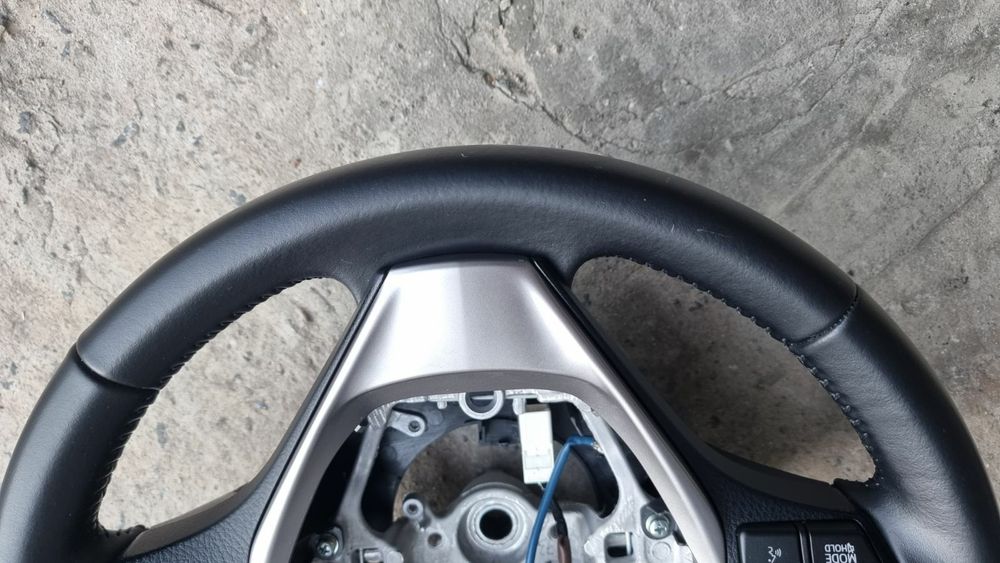 Руль Toyota rav4 и ch-r