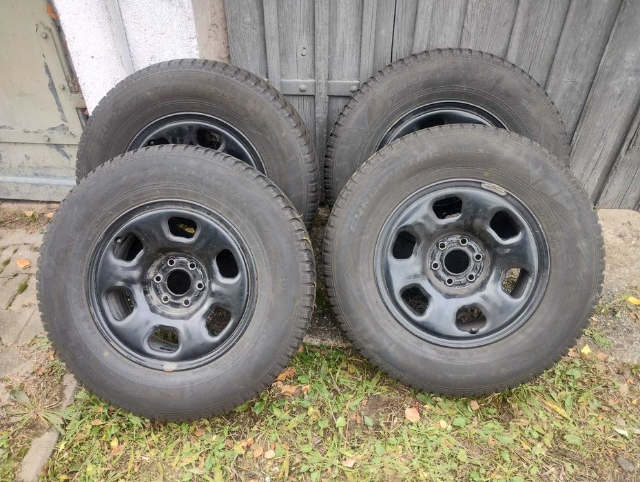 235/70 R 16 - Falken Eurowinter HS-01 SUV + felgi stalowe