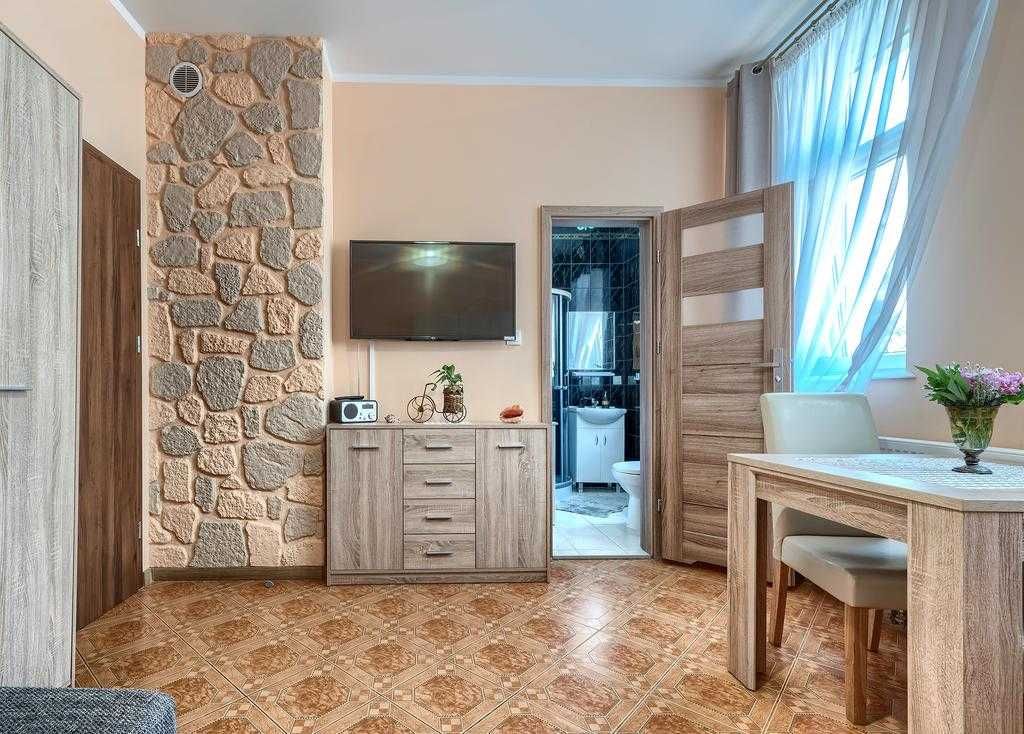Apartament 2 i 3 osobowy w centrum 50 m. do ul. Monte-Cassino