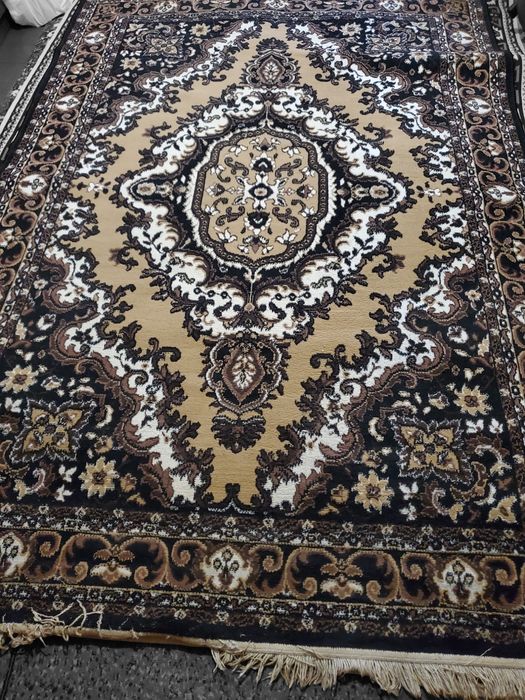 Продам килим 180×270