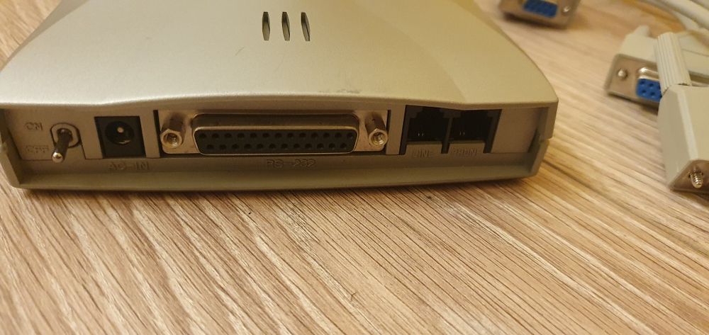 Голосовой внешний факс модем