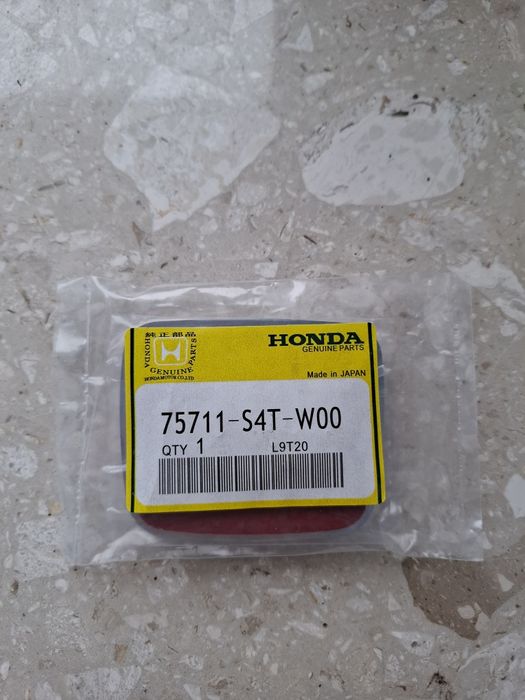 Emblemat Honda oryginalny 75711-S4T-W00 Made in Japan części do auta