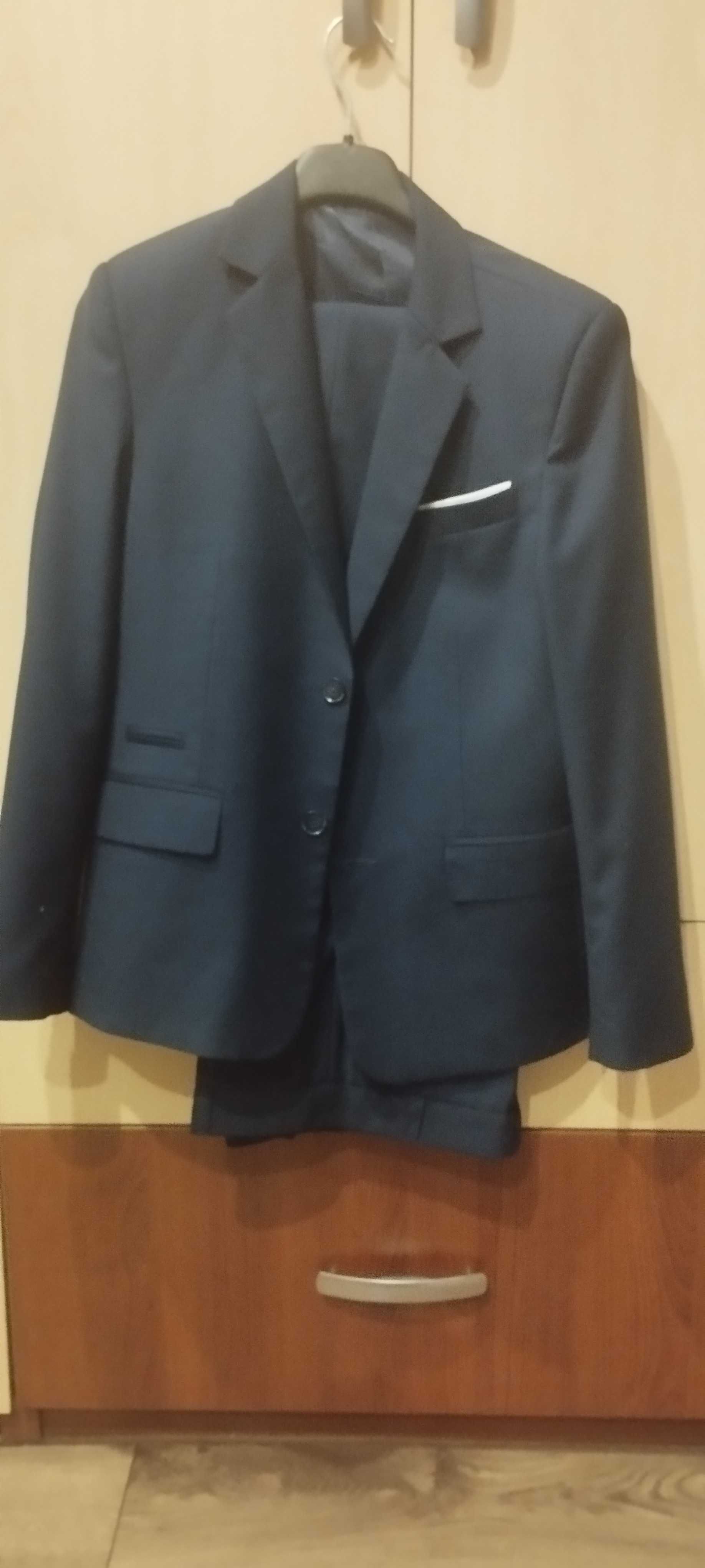 Jankes Moda Garnitur Granatowy 158 cm