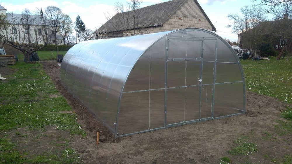 Szklarnia z poliwęglanu Tunel 3,5x2-12m profile 20x40 POLIWĘGLAN 4-8mm