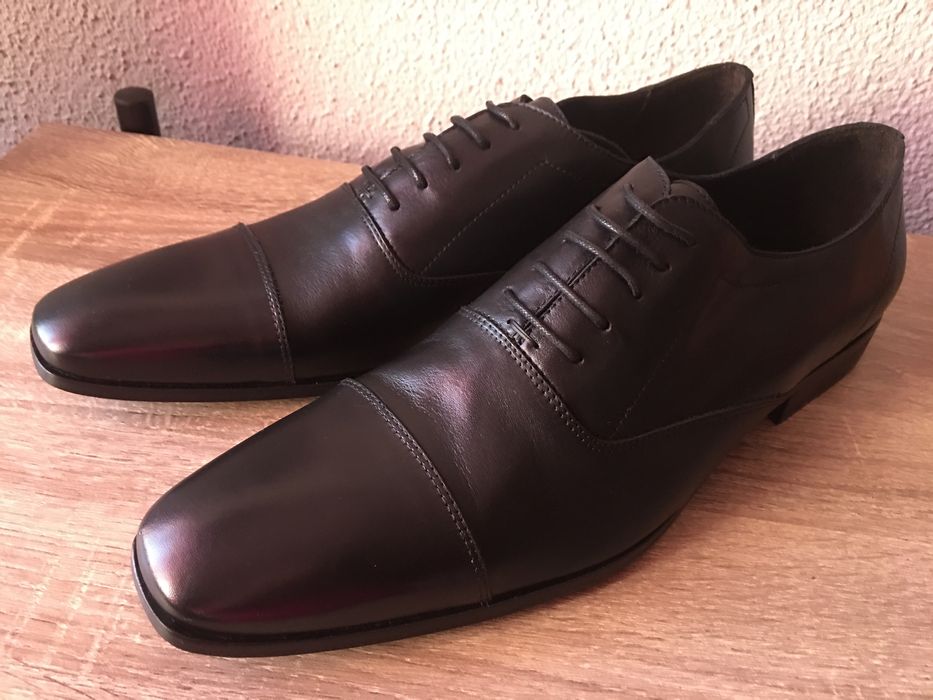 Vende sapatos clássico