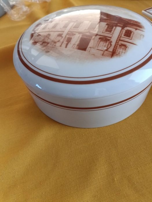 Box e Cinzeiro - Belver - Porcelana - Hospital das Caldas da Rainha