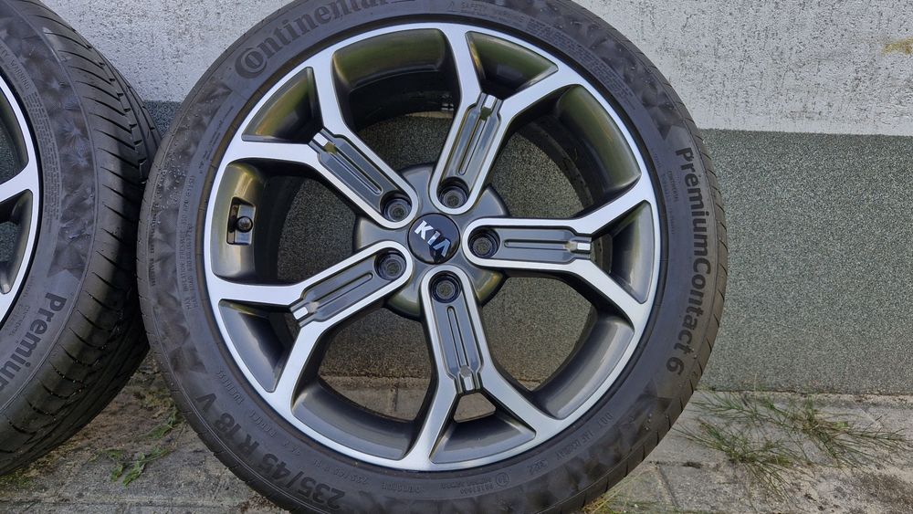 Oryginalne koła felgi Kia X ceed, 235/45 R18 Continental letnie .