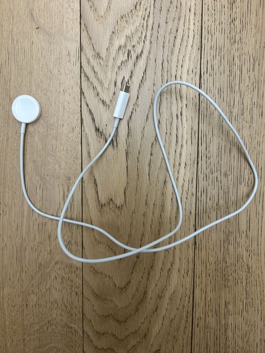 Apple Watch SE 40mm Gold Cellular – stan bardzo dobry