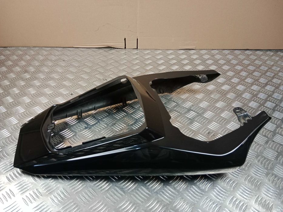 Yamaha R6 Zadupek Ogon Czarna Owiewka Tył Tylny 03-05