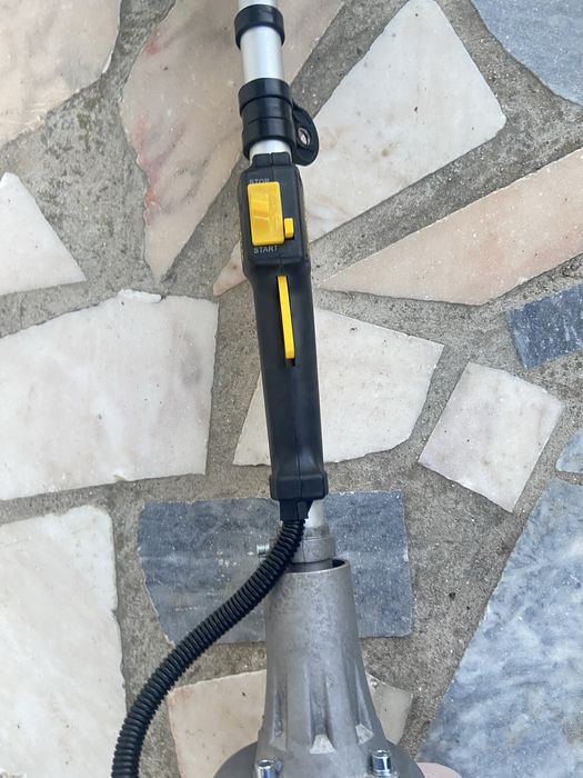 Varejadora gasolina 25,4 CC GOODYEAR como nova