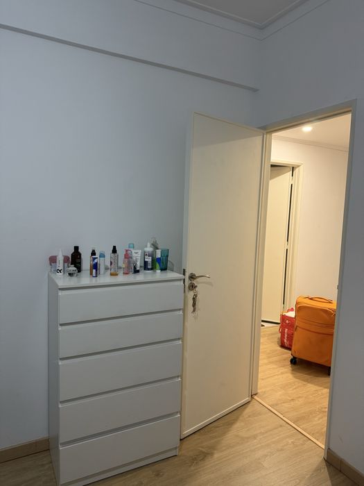 Vendo comoda bom estado buscar em benfica