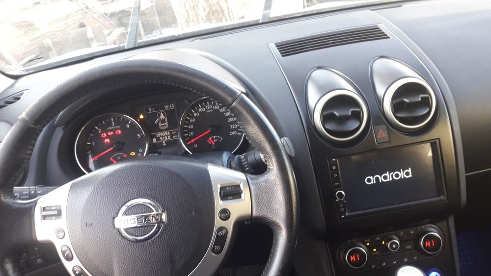 Автомобіль Ніссан Кашкац