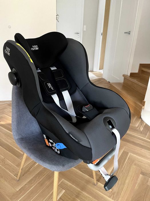 Fotelik samochodowy Britax Romer Max-Way Plus 9-25 kg