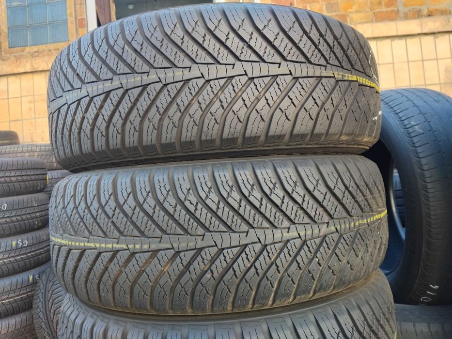 Шини 195/60 R15 Kumho Solus HA31 Комплект Зима
