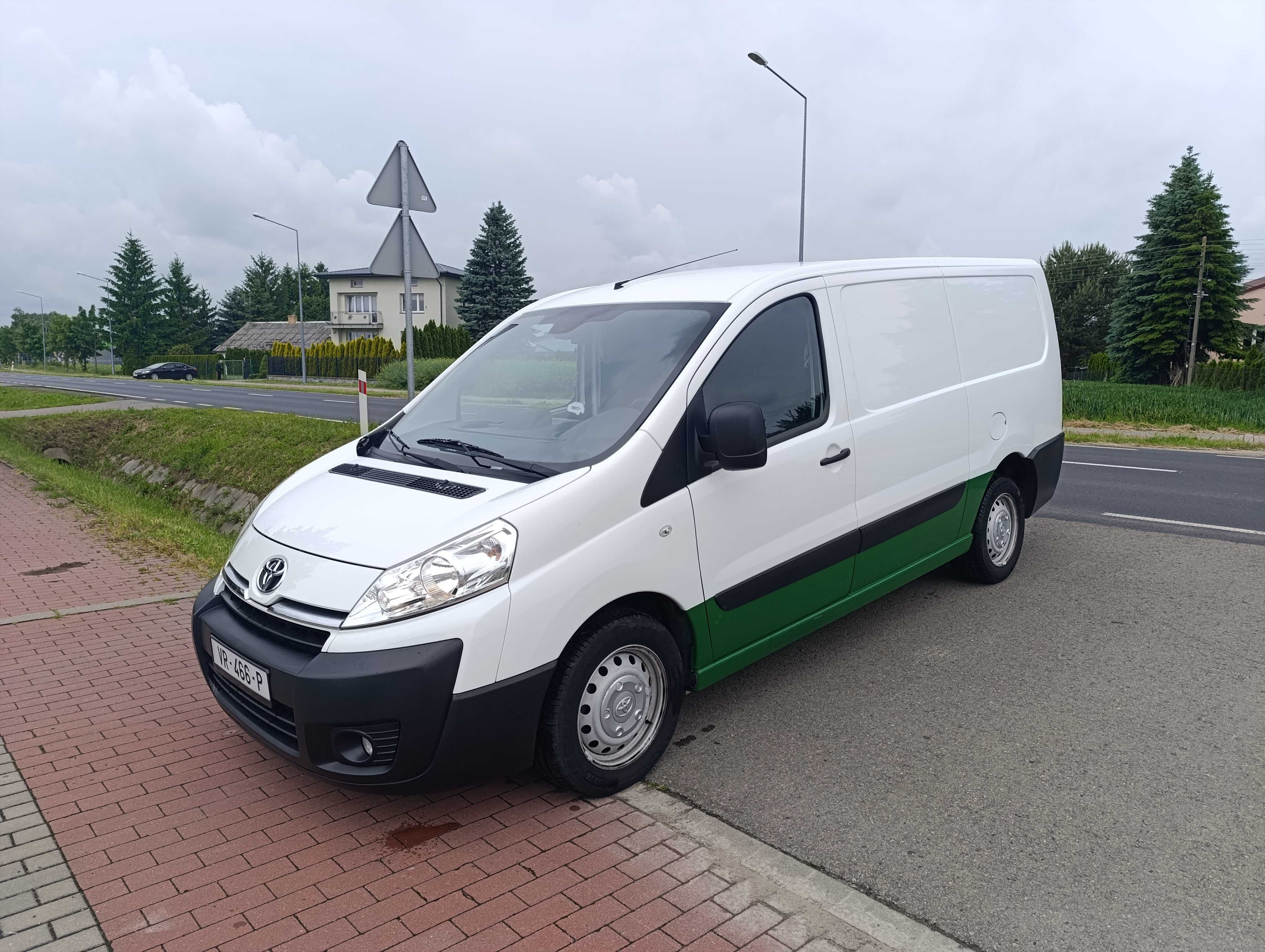 Toyota ProAce L2H1 data pierwszej rejestracji 02.10.2015rok