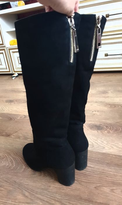 Замшеві зимові сапоги