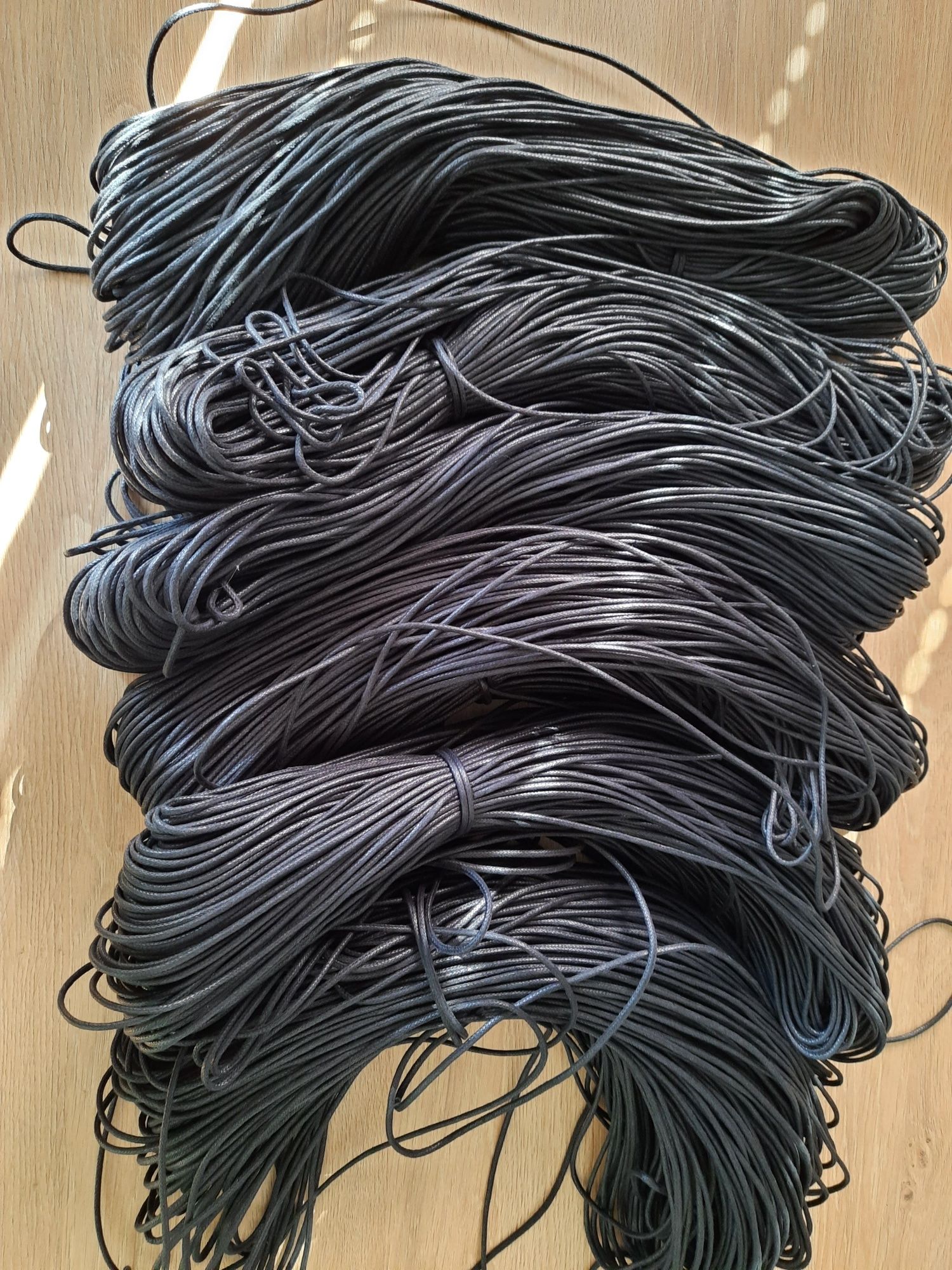Czarny sznurek bawełniany woskowany 2,5 mm - 50m
