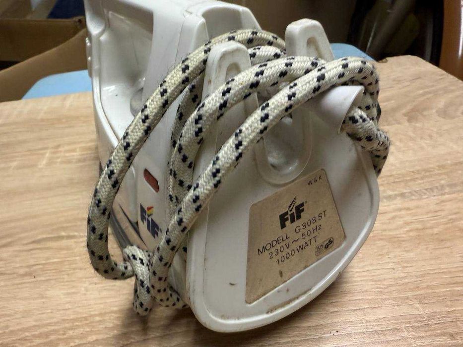 Żelazko parowe FiF G808ST – sprawne
