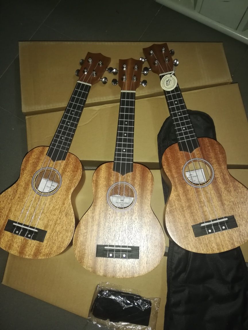 Ukulele soprano novo