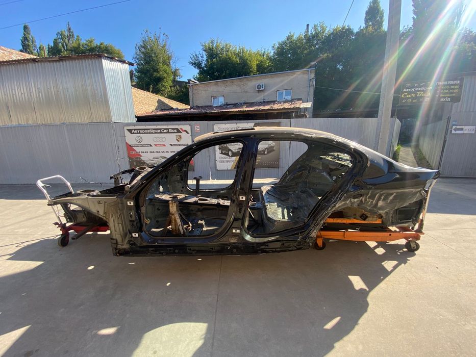 Кузов Четверть Передня Задня Ліва Права Ланжерон BMW 3 F30 Кузовщина