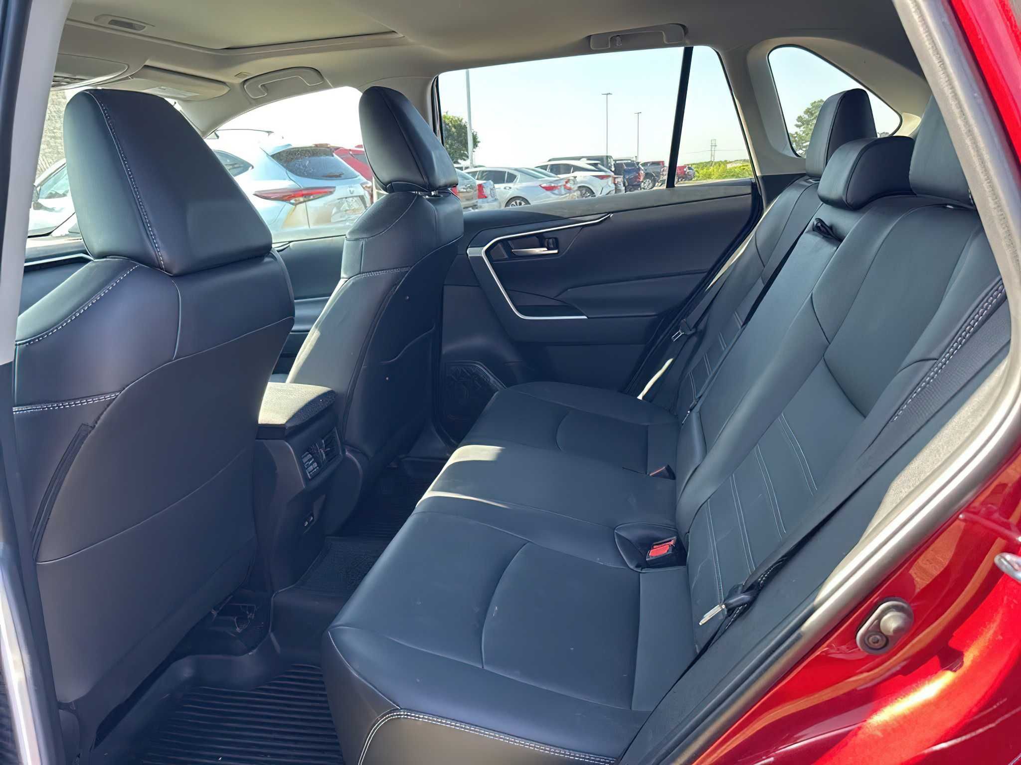 Toyota Rav4 XLE 2024